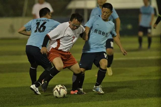 萨林杰21+10深圳大胜四川 多森33分宁波克天津